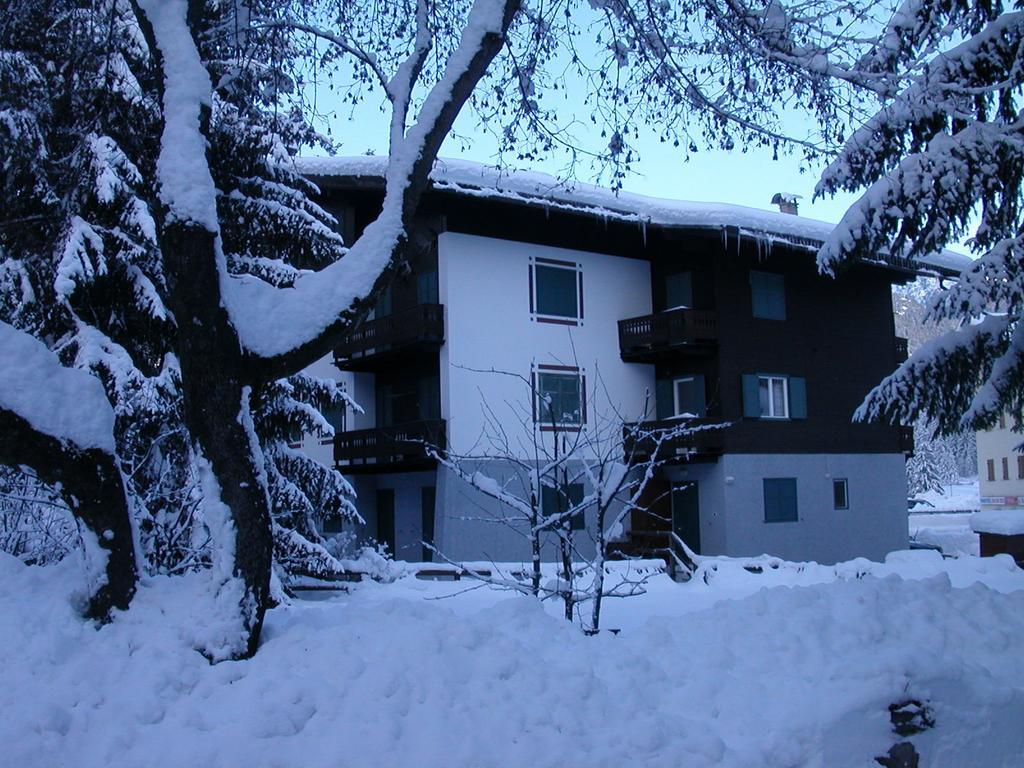 Appartamento Niki Campitello Campitello di Fassa Extérieur photo