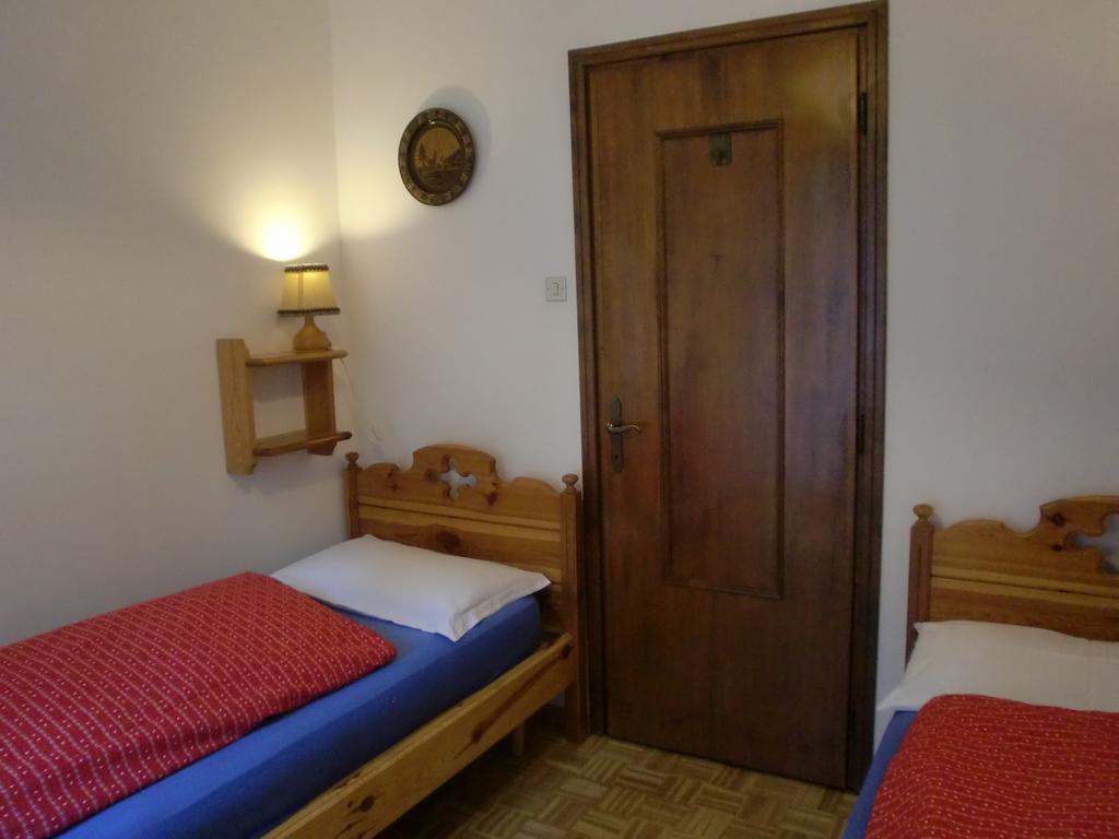 Appartamento Niki Campitello Campitello di Fassa Extérieur photo