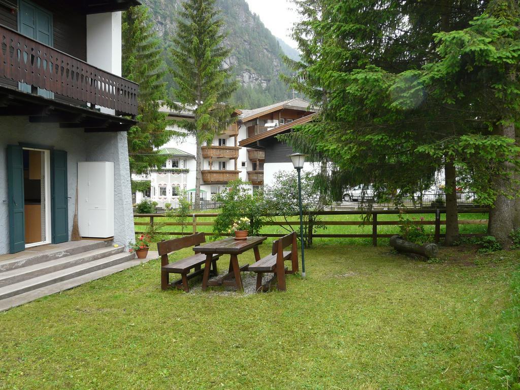 Appartamento Niki Campitello Campitello di Fassa Extérieur photo
