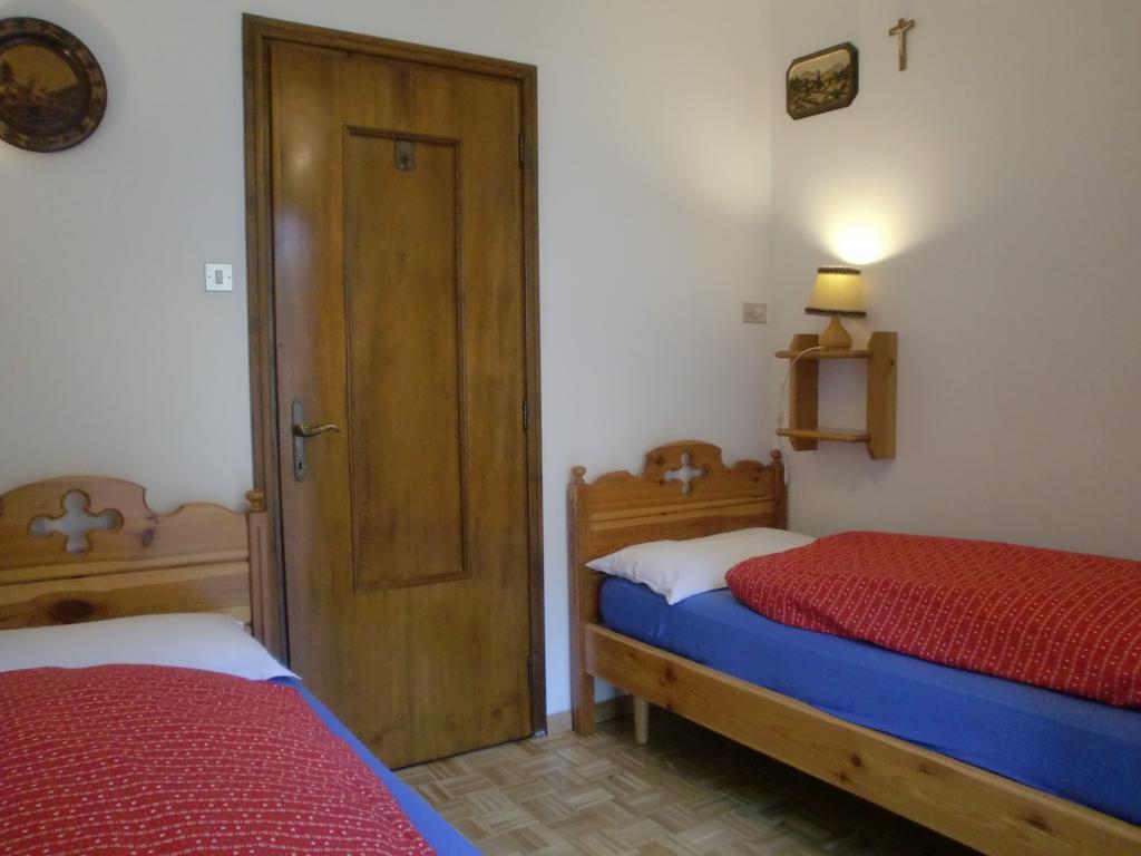 Appartamento Niki Campitello Campitello di Fassa Extérieur photo