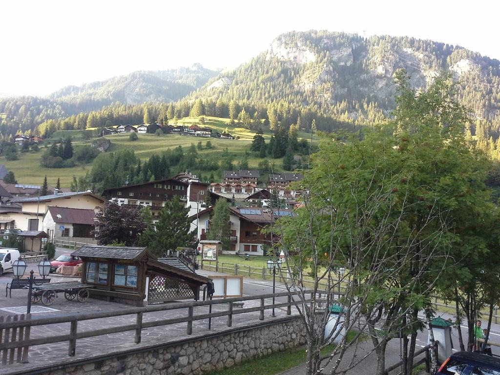 Appartamento Niki Campitello Campitello di Fassa Extérieur photo